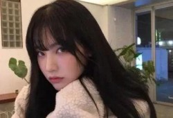 娱乐吃瓜酱阳光女孩