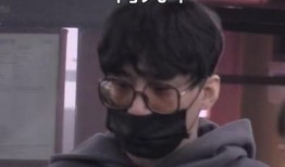 娱乐吃瓜君修手机